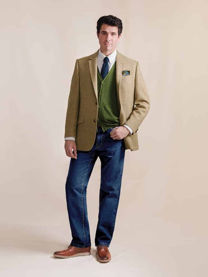 Barley Lightweight Tweed Jacket On Model