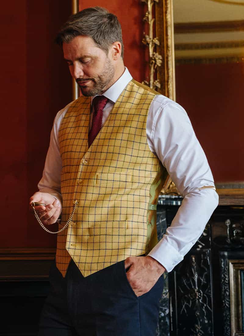 Suits & Formalwear